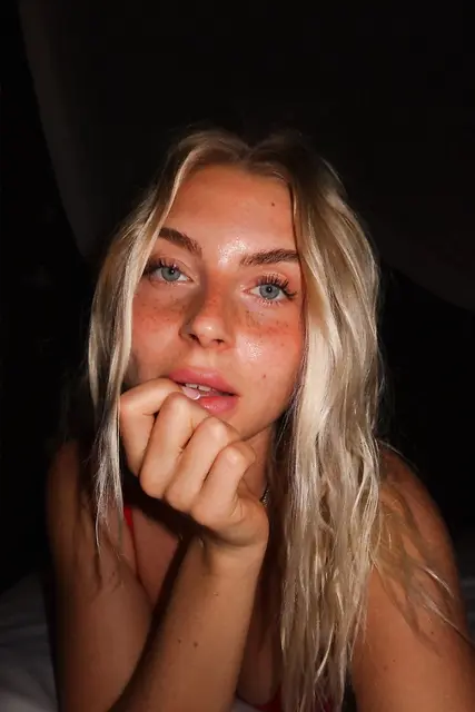 LiaEngel Hot Poses