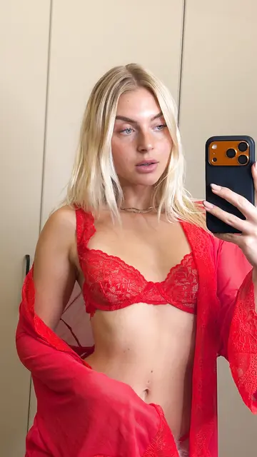 LiaEngel Hot Poses