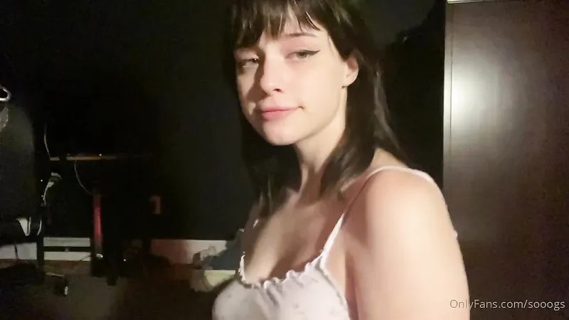 Soogsx Quick Passionate Blowjob With Cumshot