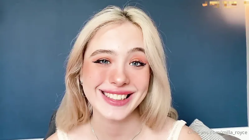 Russian Milla Royce Gets Anal Creampied