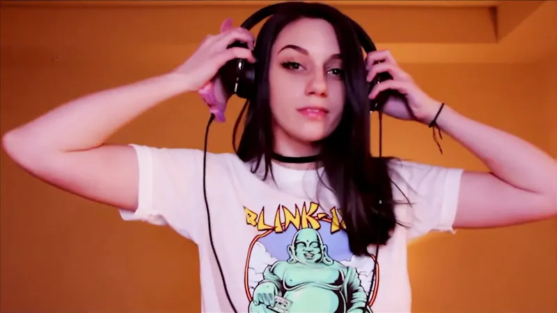 Lonely BlancNoir Fucking Her Pussy