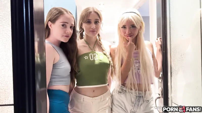 Horny OnlyFans Girls Fuck The Pizza Delivery Guys