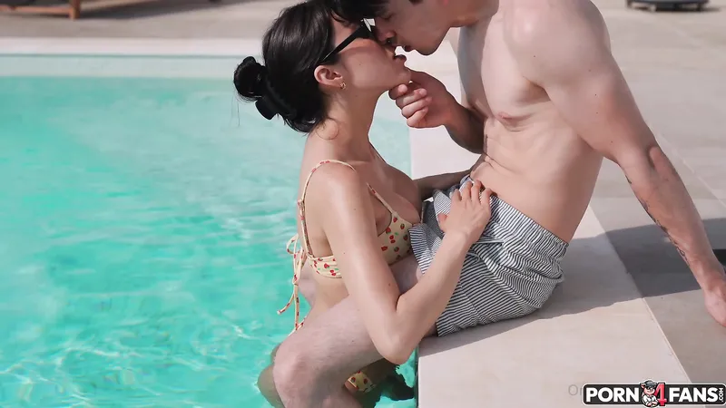 Ruth Lee Swimming Pool Blowjob Porn Video LeaKed