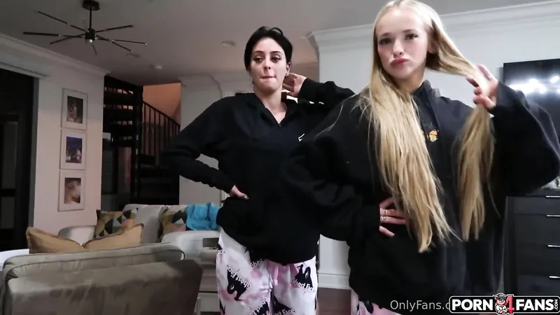 Camilla Araujo Livestream with Julia Filippo Porn Video Leaked